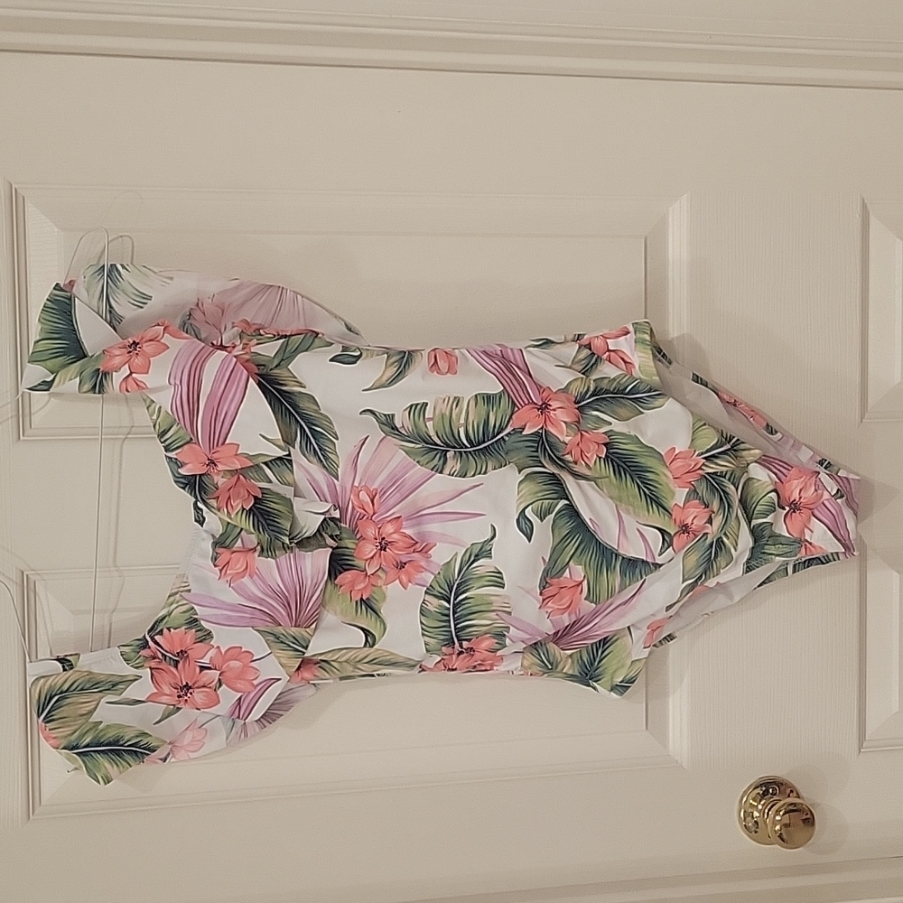 Kona Sol Tropical Swim Suit One Piece (Large) Never Used